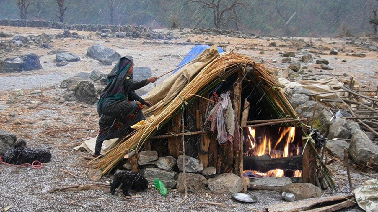 Best Life in A Himalayan Village During The Snowfall || Hardworking Village Documentary Video .