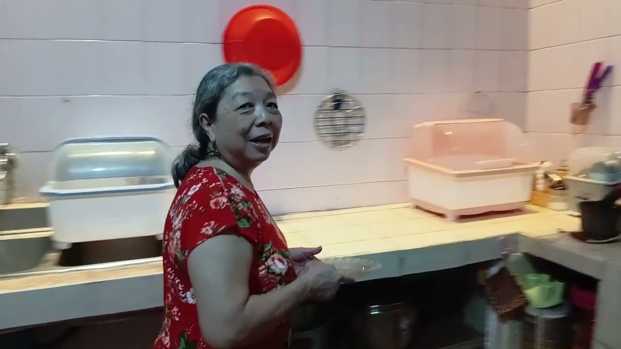 Lagi masak  ikan tongkol balado brica AE3X