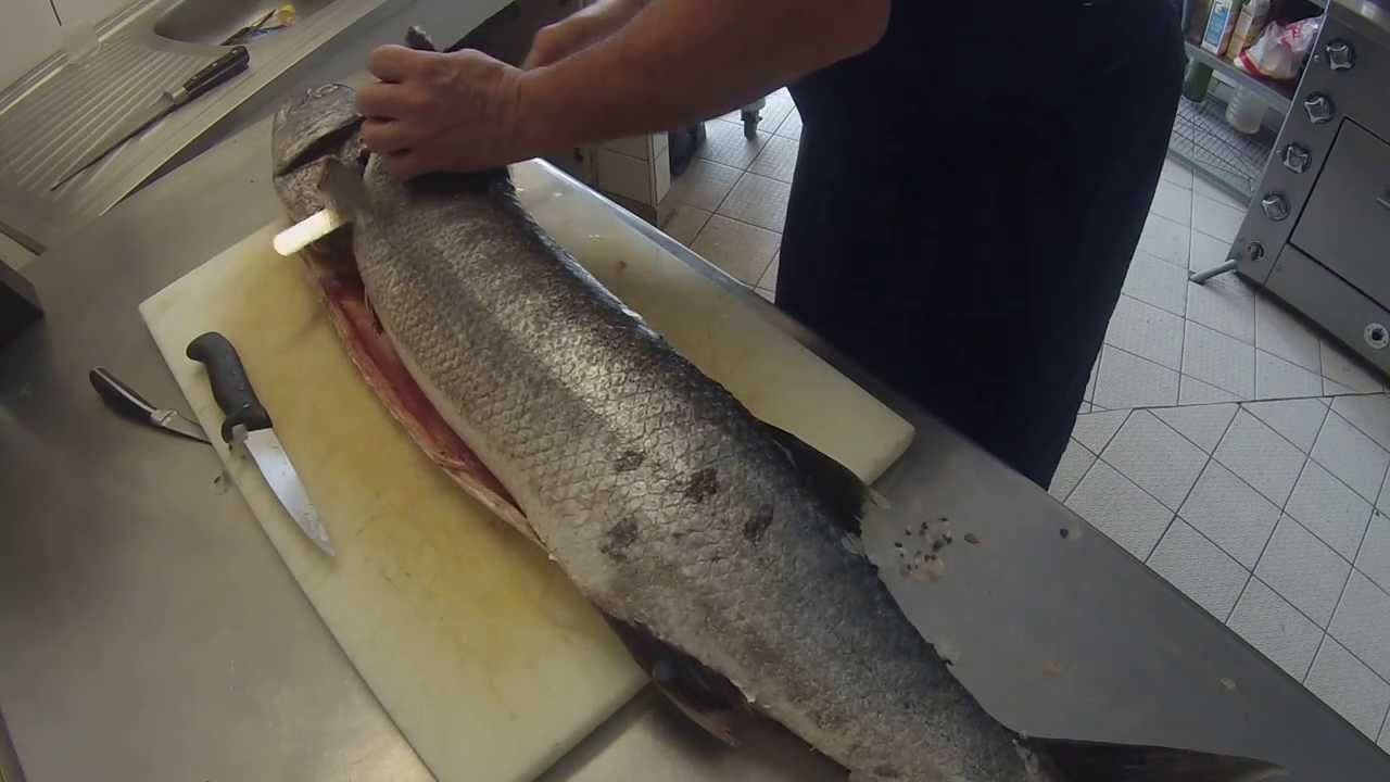 Découpe Barracuda restaurant Estanco Millau
