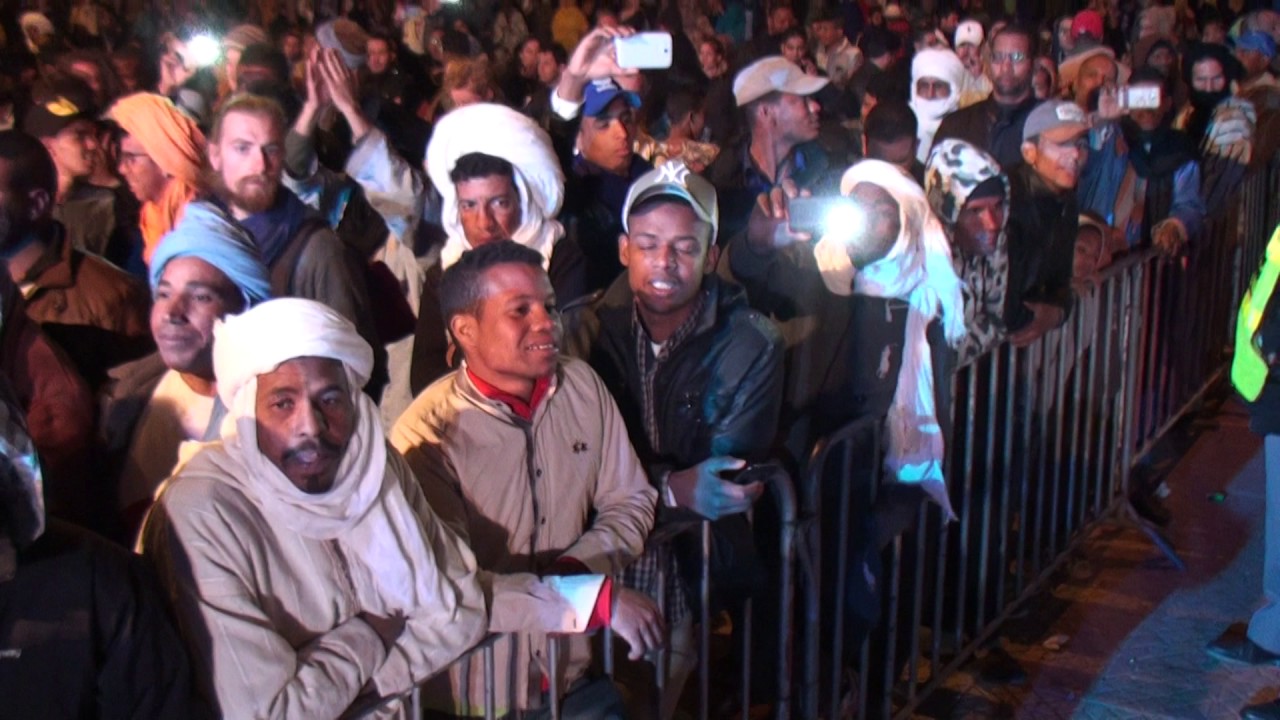 Mouloud Jaaba au festival des nomades de M'Hamid 2017 -4 Haz El Garmouna - هز الكَرمونة