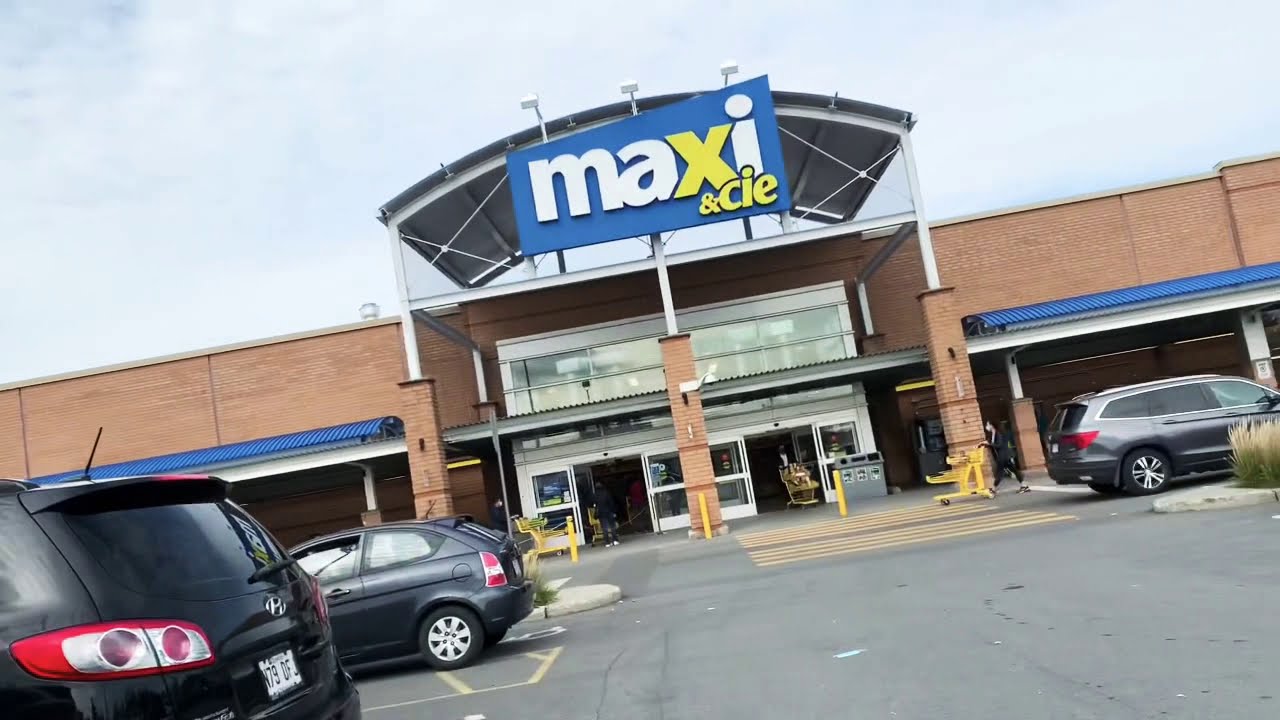 Maxi & cie grocery store/#Montreal/#grocery time.