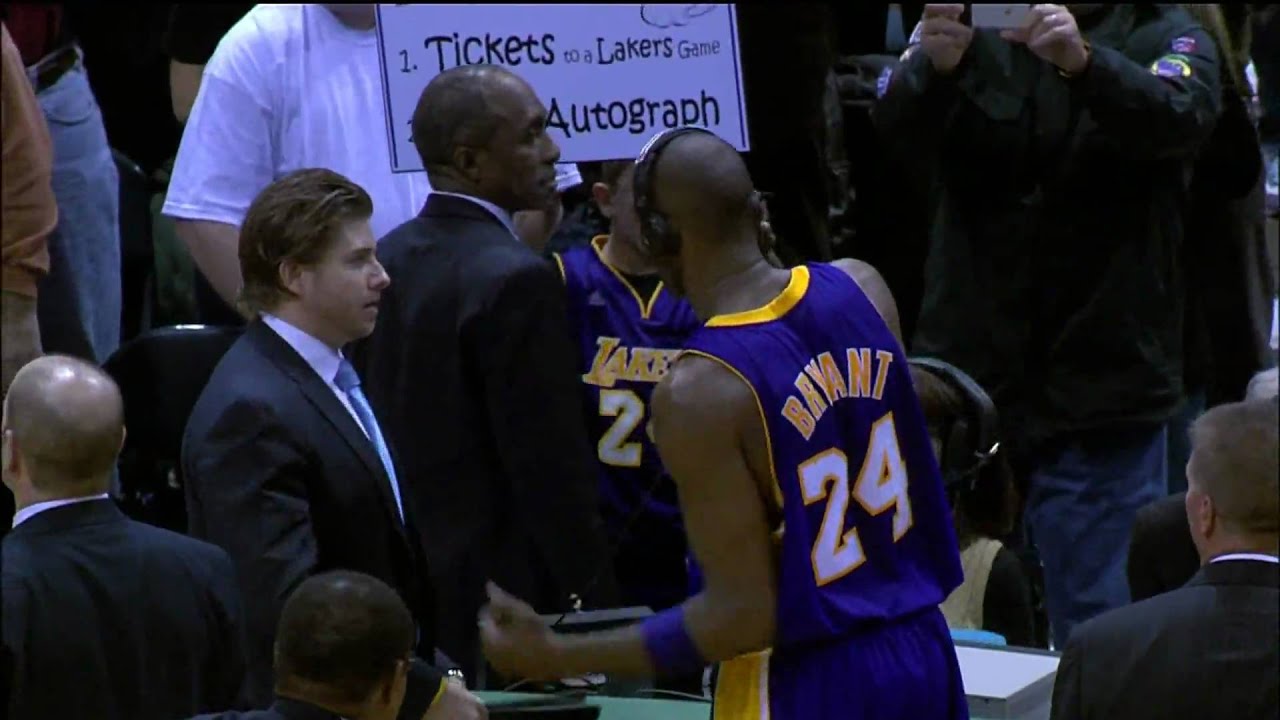 Kobe Bryant game winning buzzer beater vs. Milwaukee Bucks - HD 12-16-2009