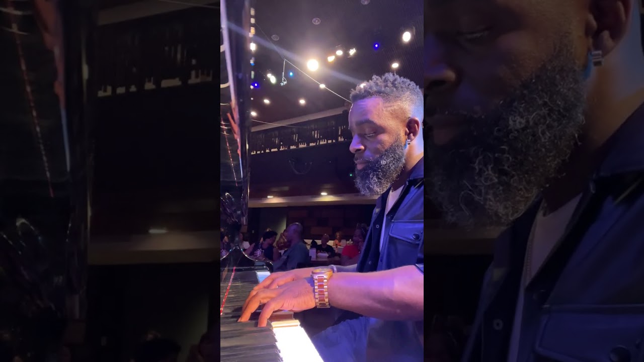 (SHOW 2) Phillip Graves performs 