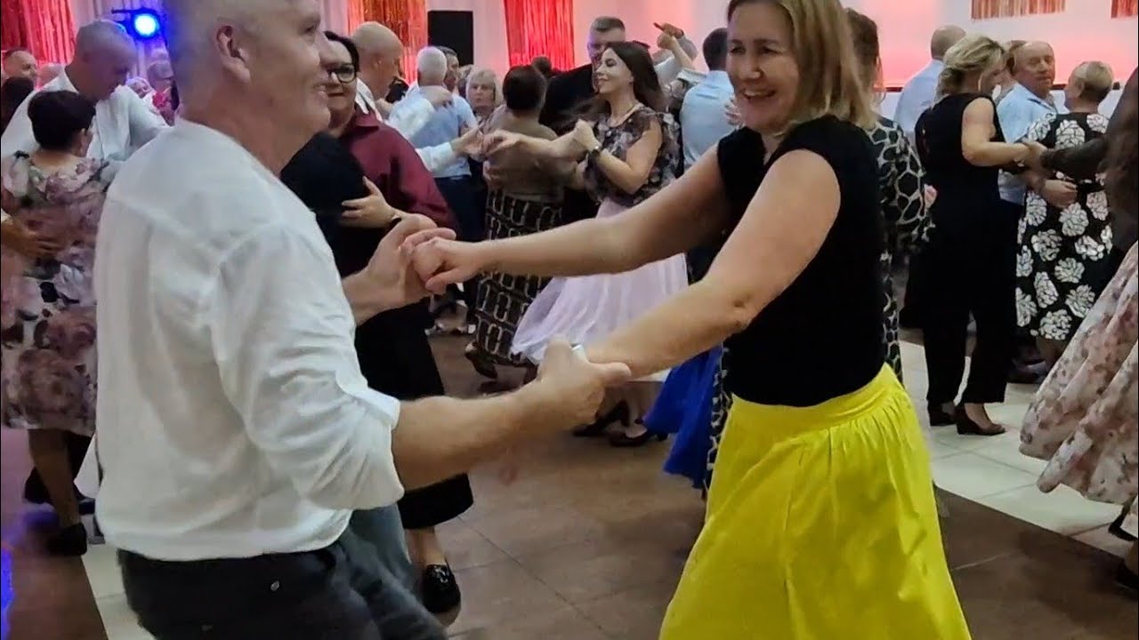 11 10 2025 RELACJA NA ŻYWO a na parkiecie znani i lubiani!