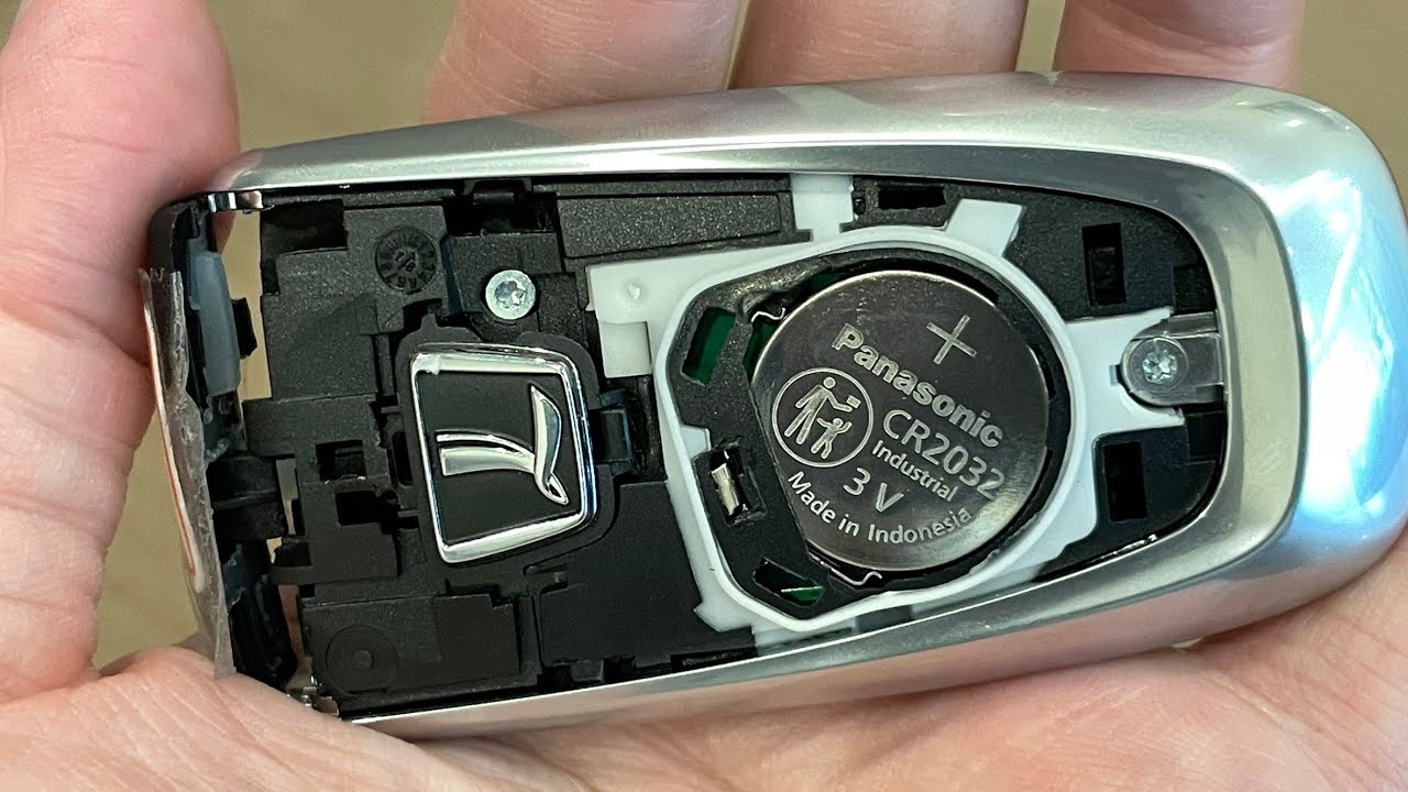 Luxgen納智捷的車子發不動？教你更換鑰匙電池 U6 NEO、URX NEO、U5、M7、U7、S5、S3適用