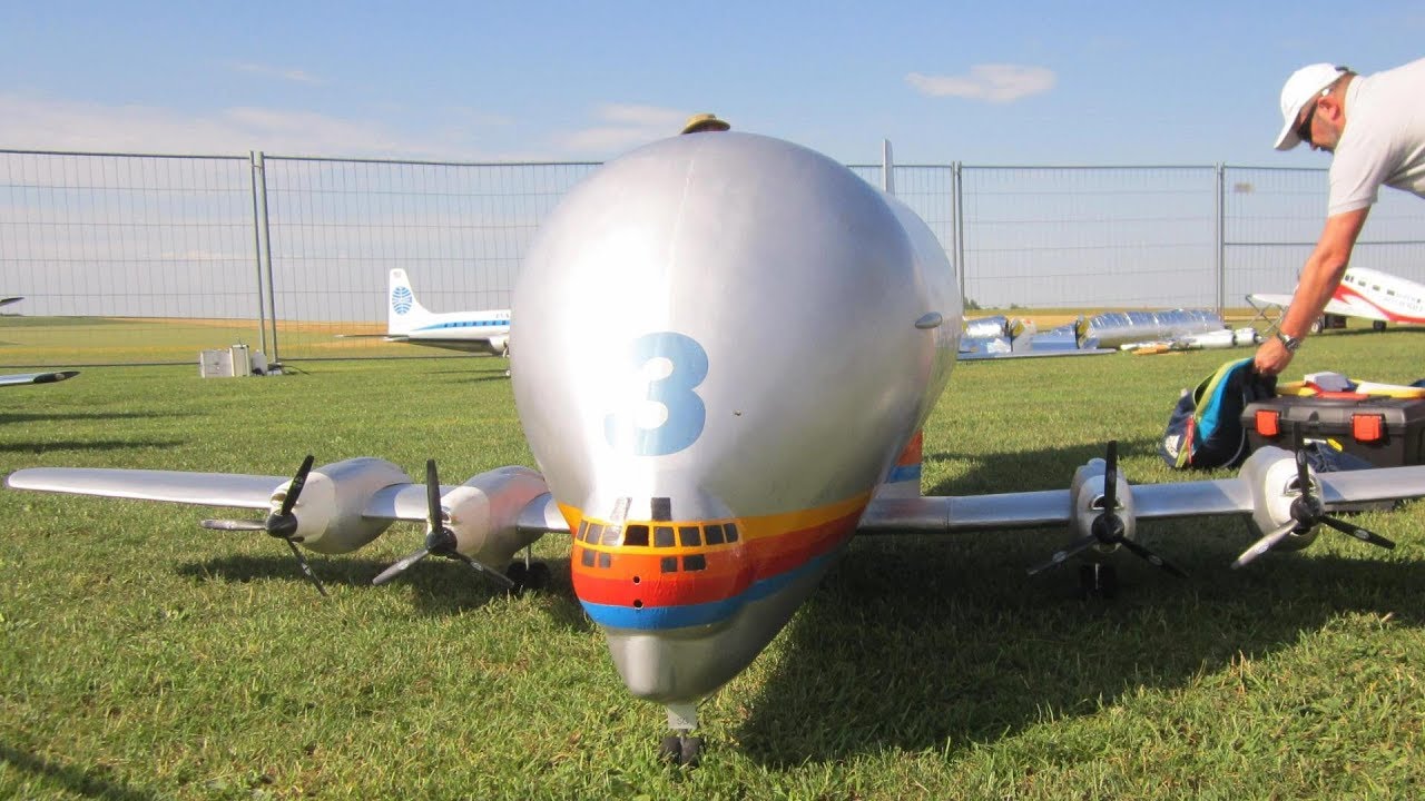 RC AIRPLANE CRASH SUPER GUPPY B-377 OUT OF CONTROLL