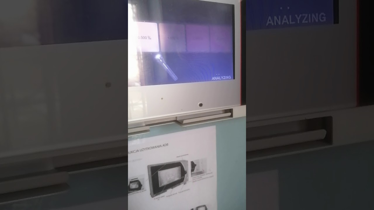 Test alkomatu ProX5+ Alcoforce i policyjny. Dw&oacute;ch kr&oacute;li dmucha.