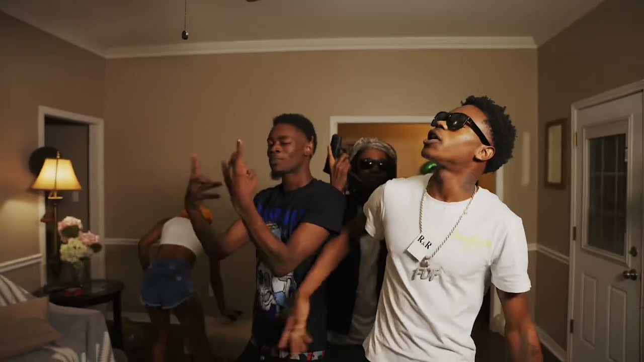 FdF2xHoodlum - On The West (feat. DeeFivee)