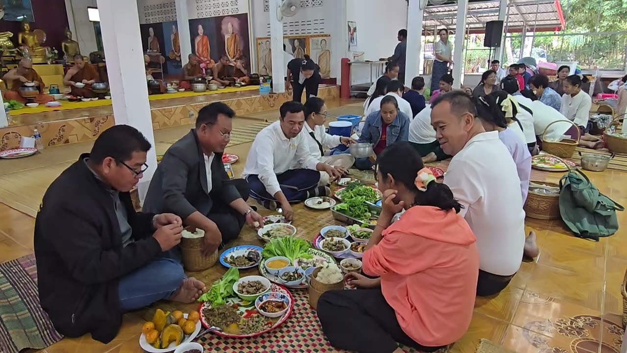 ตุ้มโฮมกับผู้ใหญ่บ้านจำปาดงและท่านนายกเทศบาลกุดเรือคำ#มนต์โอมชาแนล#ป้าเเต๋นชาเเนล 