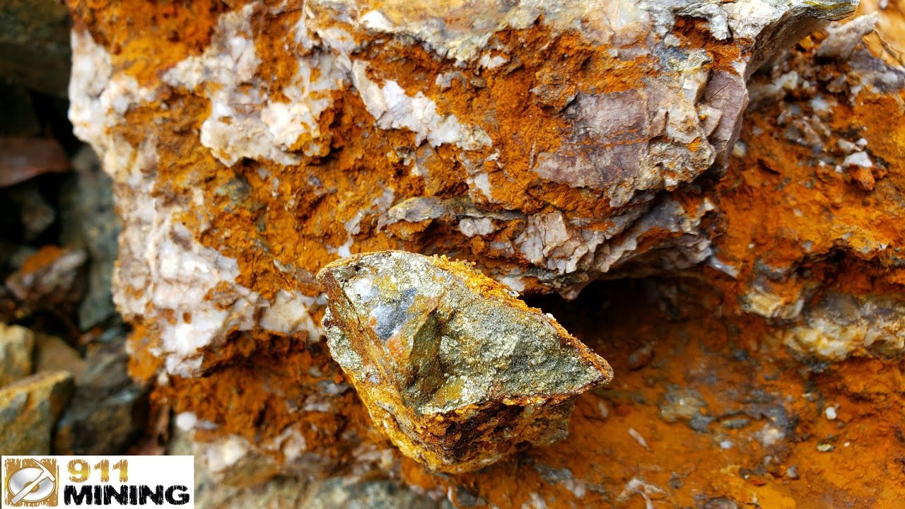 Vuggy Quartz & Schists Ten Meters From An Ore Body Contact Zone!