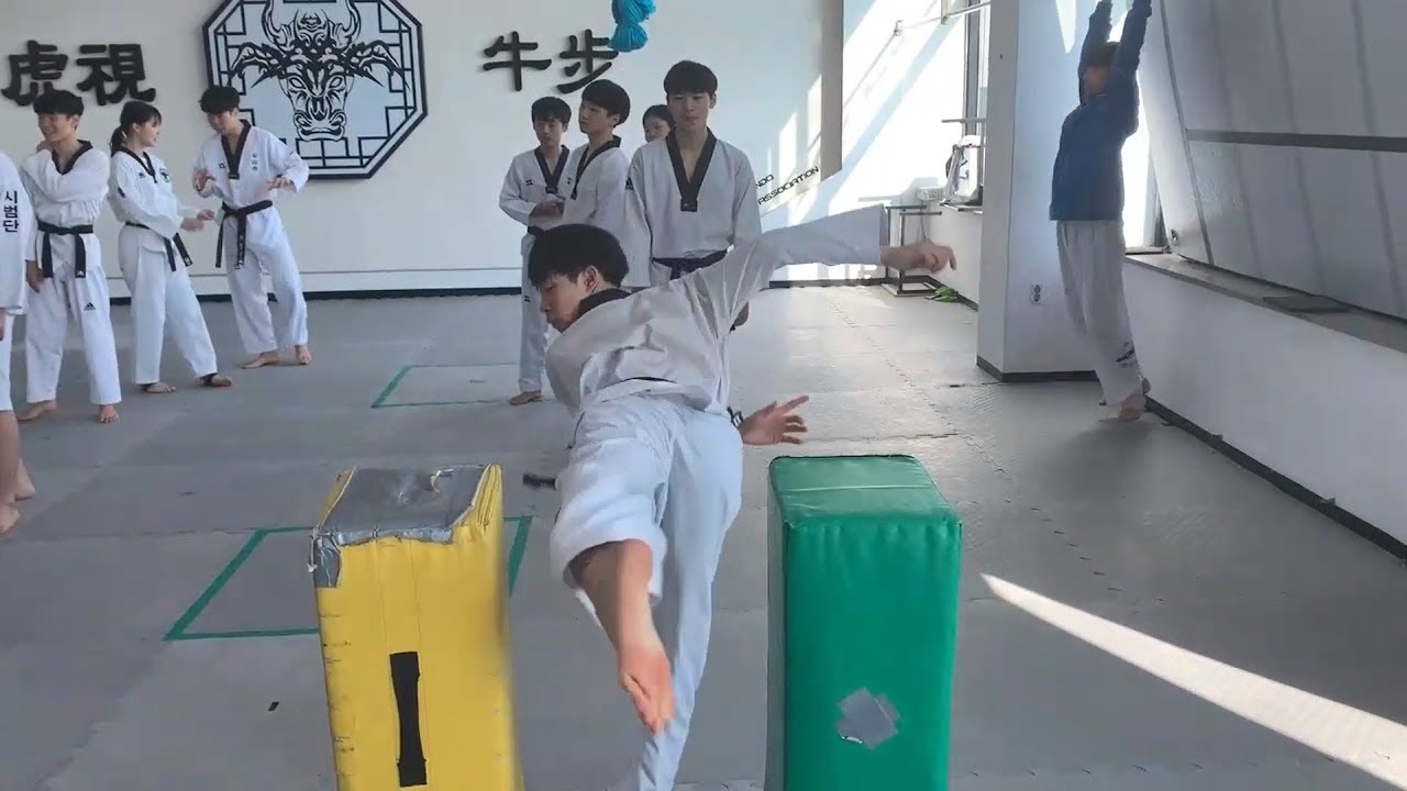 [HTS TKD] 대학입시생들의 합격을 기원합니다!!