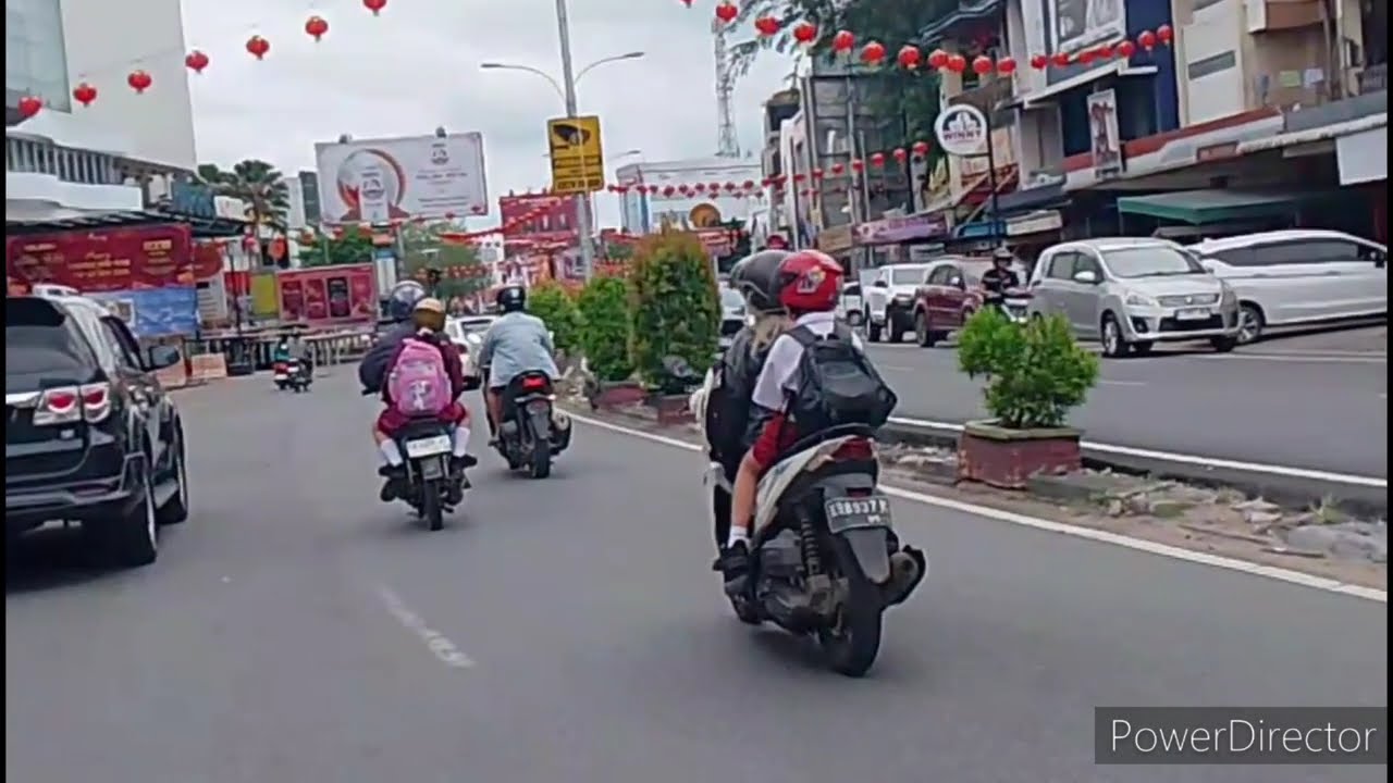 jalan jalan sore