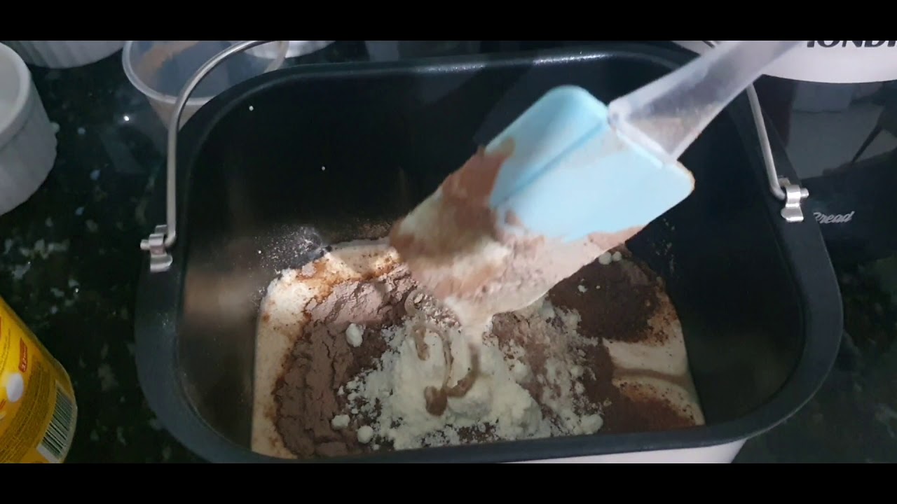 Brigadeiro de ovomaltine na máquina de pão