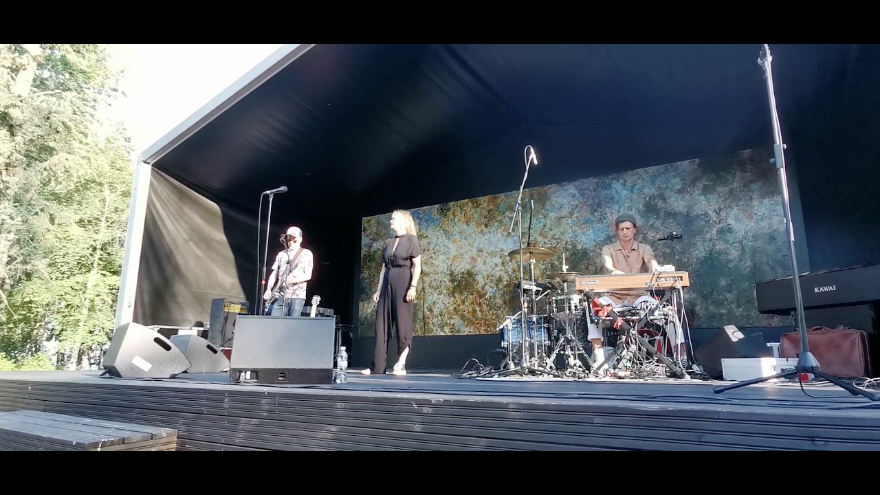 Jonna Tervomaa - Rakkauden haudalla - Laukon Kesä 2021 - Live - 17.7.2021