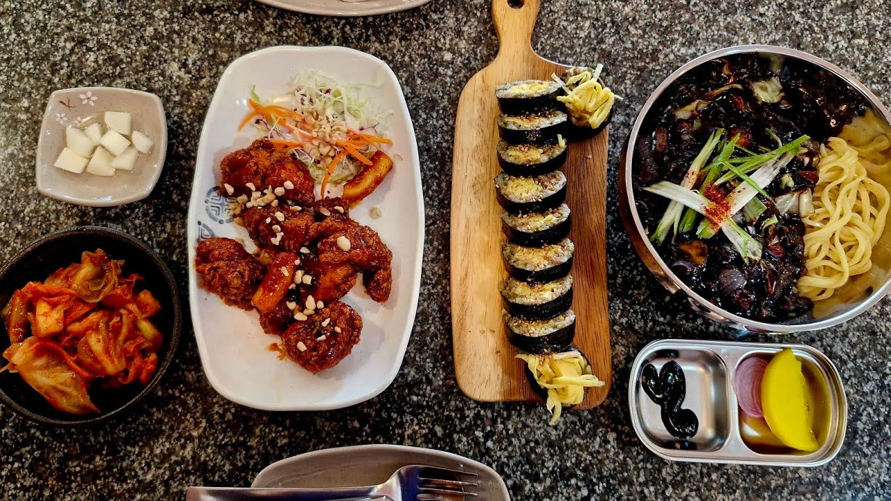 Eating Jjajangmyeon, Sauce Chicken, Kimchi & Mayak Gimbap at Korean Uncle’s Cafe | Dimapur Nagaland
