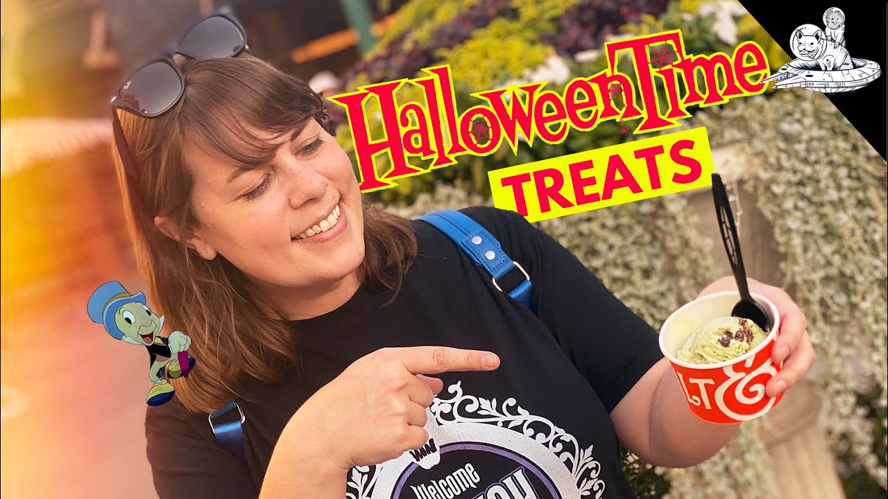 Disney Halloween Treats: Corn Dogs, Churros & Ice Cream with Real Bugs!? 🐛