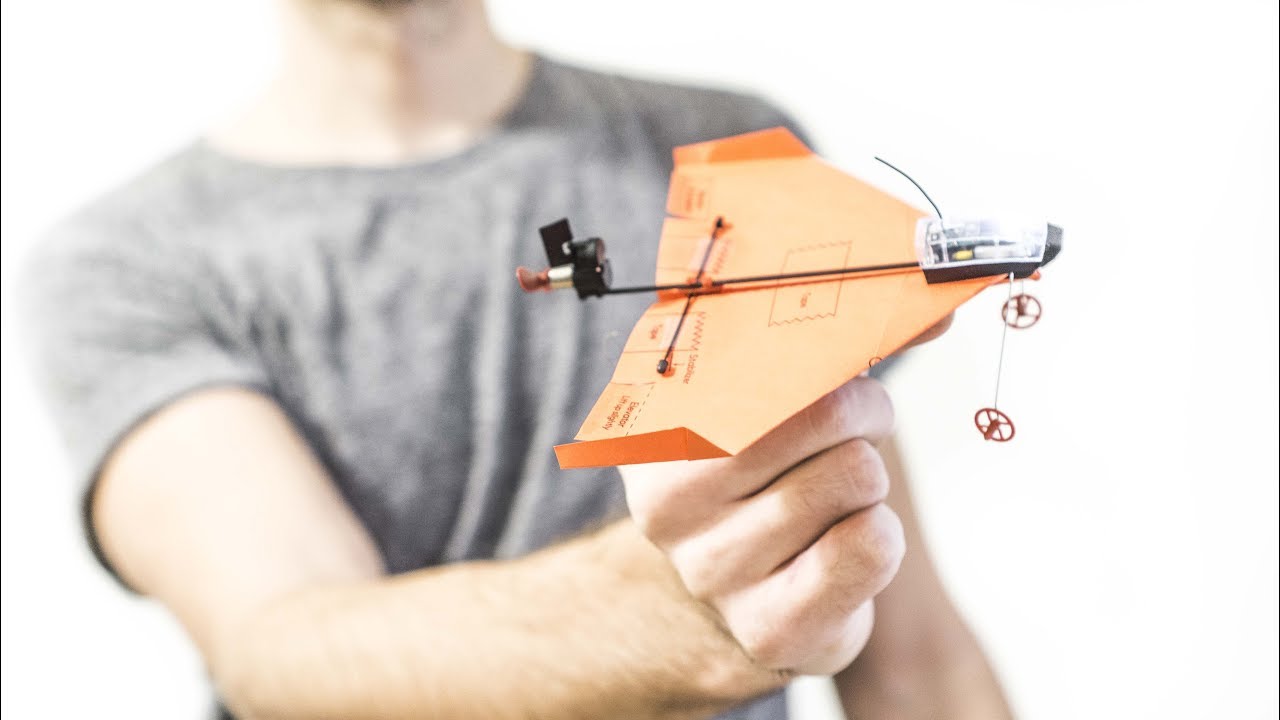 POWERUP DART REVIEW & GIVEAWAY [phone controlled paper airplane]