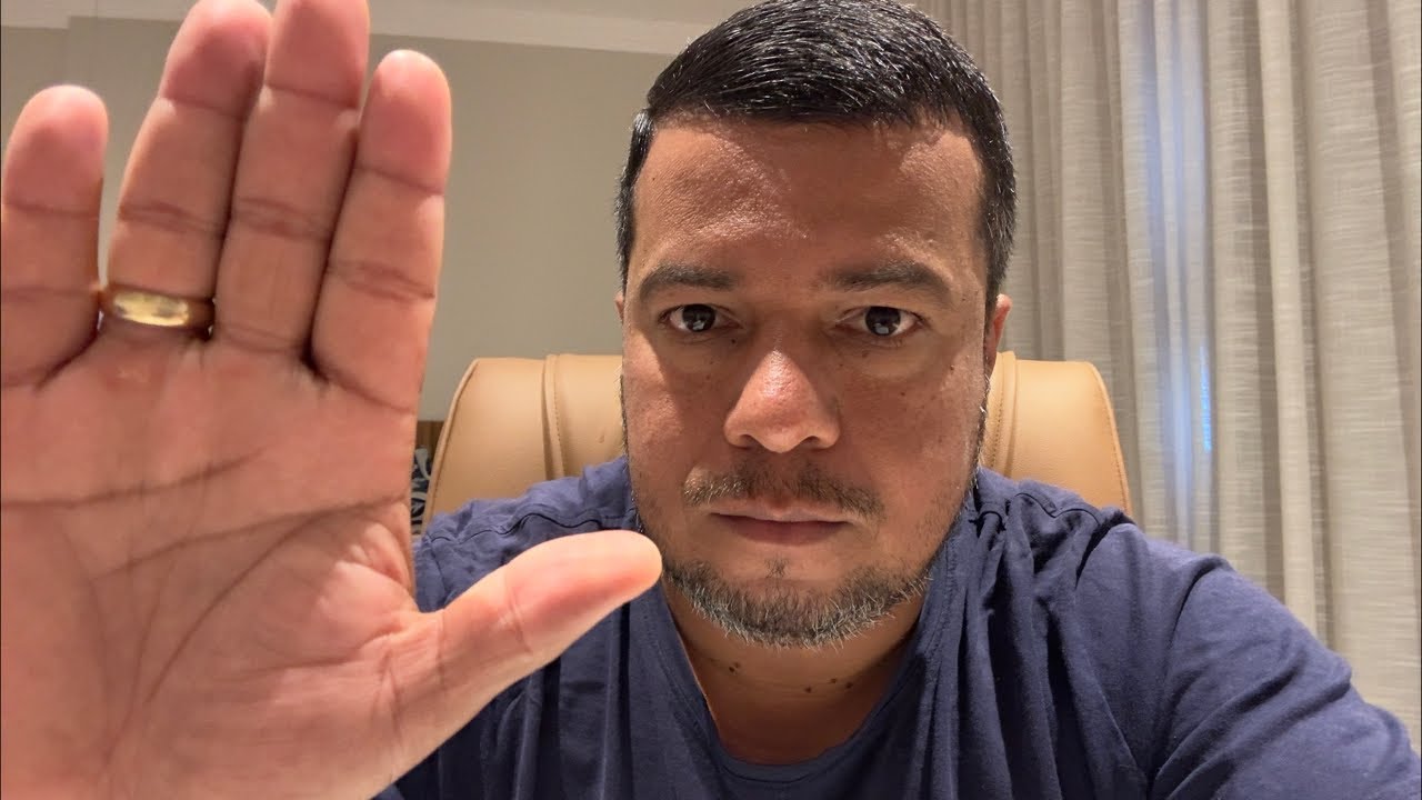 Perto do seu portão tem algo lá
