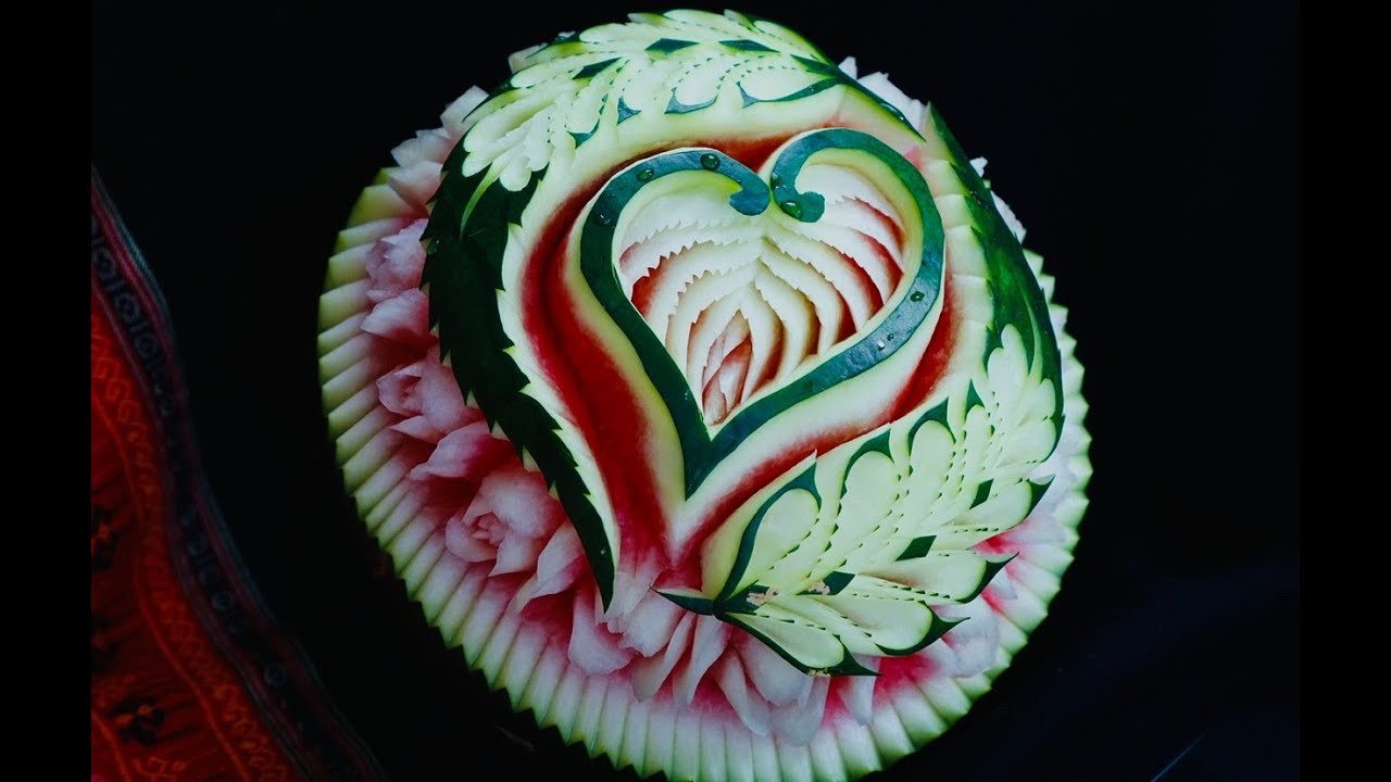 ❤️Heart leaves and rose design watermelon carving | Fruit carving | By chef namtarn