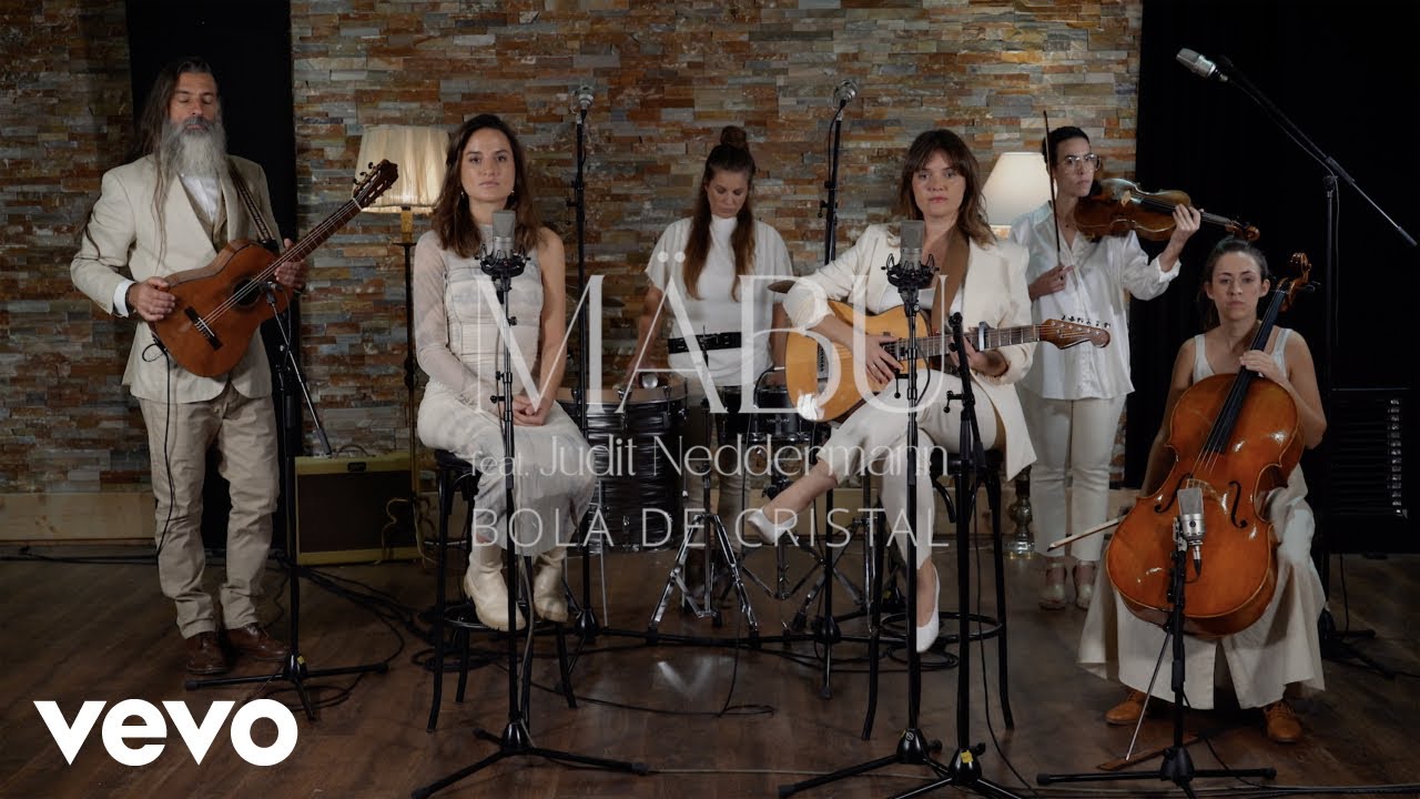 Mäbu - Bola de Cristal ft. Judit Neddermann
