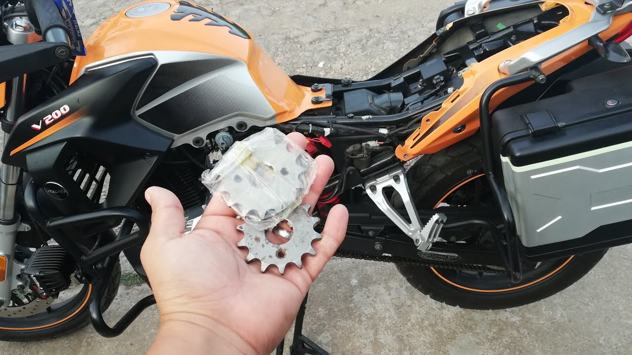 Como cambiar piñón de 15 dientes a Italika V200, Zongshen RX1 |Reyes Valdivia