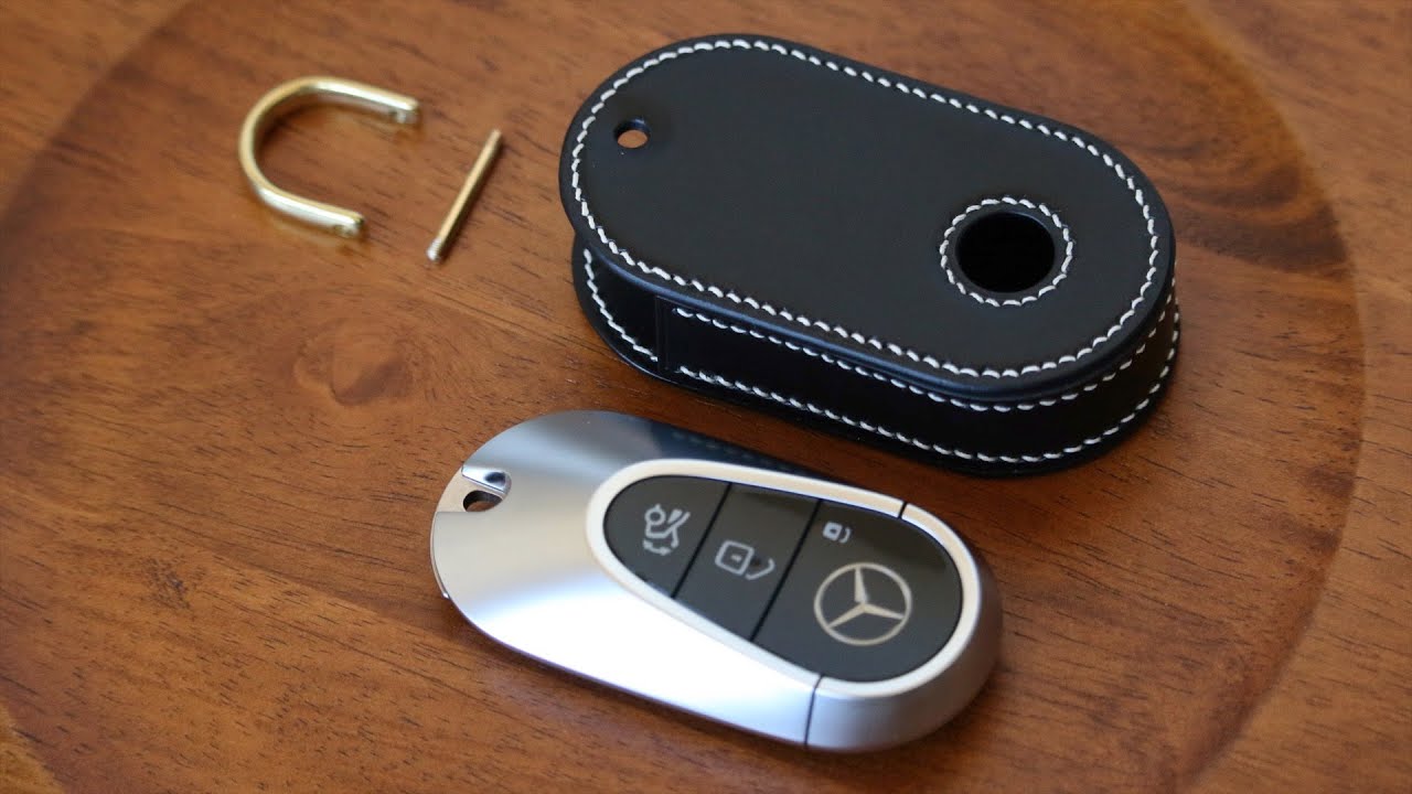 Сделайте чехол для ключей Mercedes Benz.