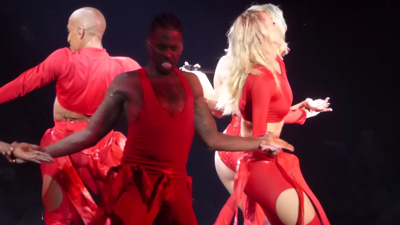 Lady Gaga - Dancin' In Circles (The Forum, Los Angeles CA 8/8/17)