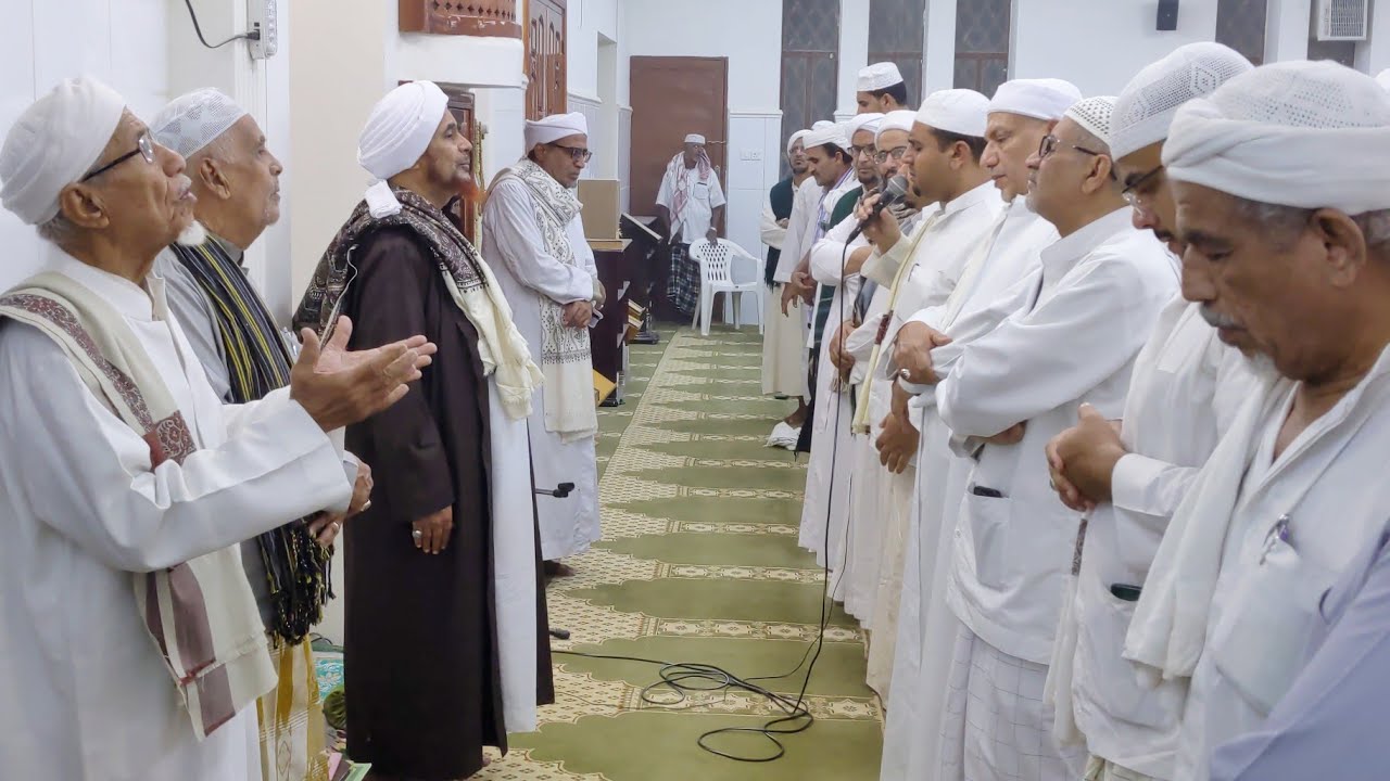 من المولد النبوي بمسجد حسين مولى خيله_مدينة تريم_ضمن برنامج أحياء الموالد بشهر رجب..