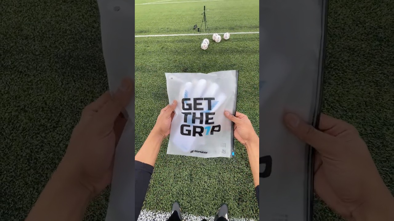 Unboxing the ice Knit📦🧤#soccer #football #goalkeeper #viral @g@gripmode