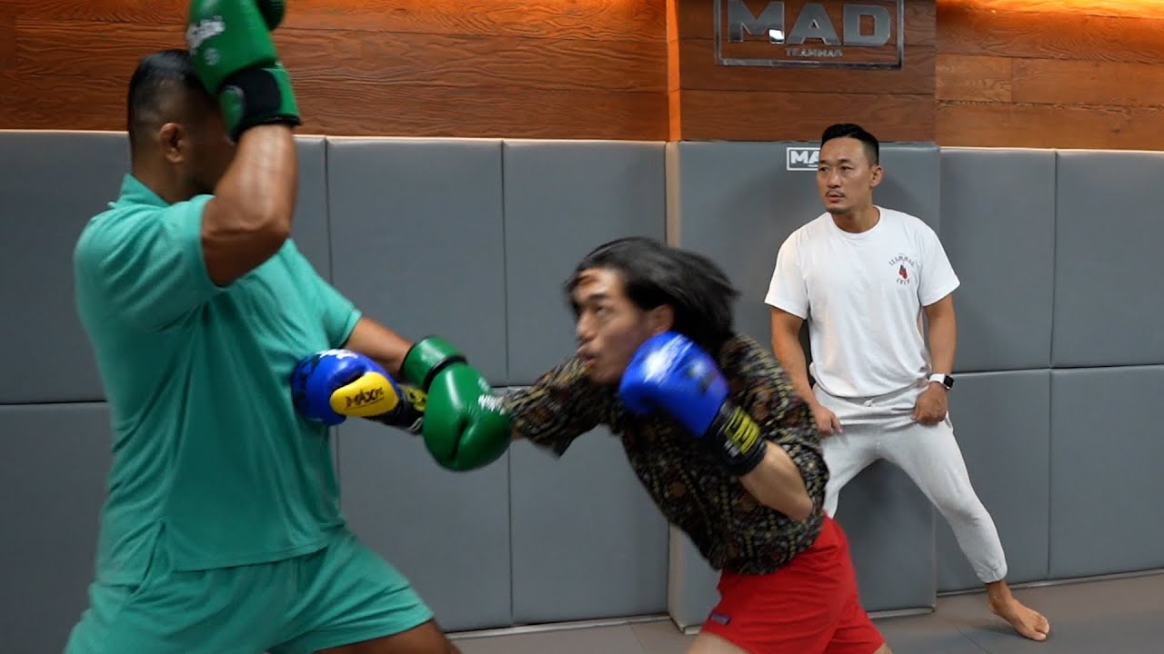 일반인이 파이터를 못 때리는 이유..생각보다 쉬운데..?!