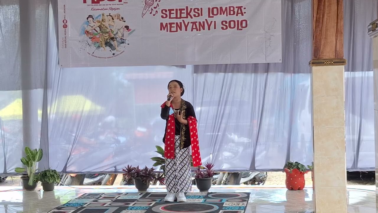 FLS3N : MENYANYI SOLO TINGKAT KEC. NGAJUM 