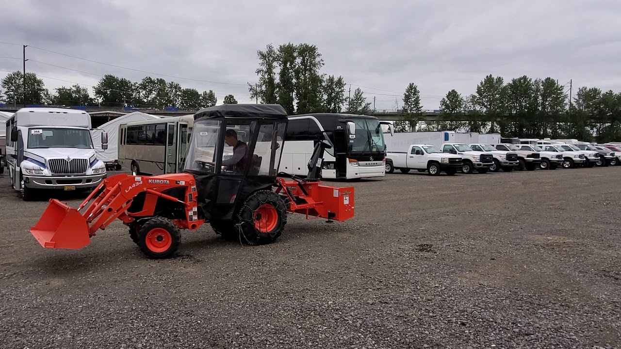 Kubota B2301 HSD Loader Tractor