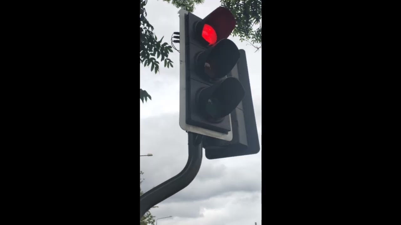 Talking about A Ultra Singal Motus typed Puffin Crossing For the first time ever on YouTube!!! 🚥🚦😃🎉👍