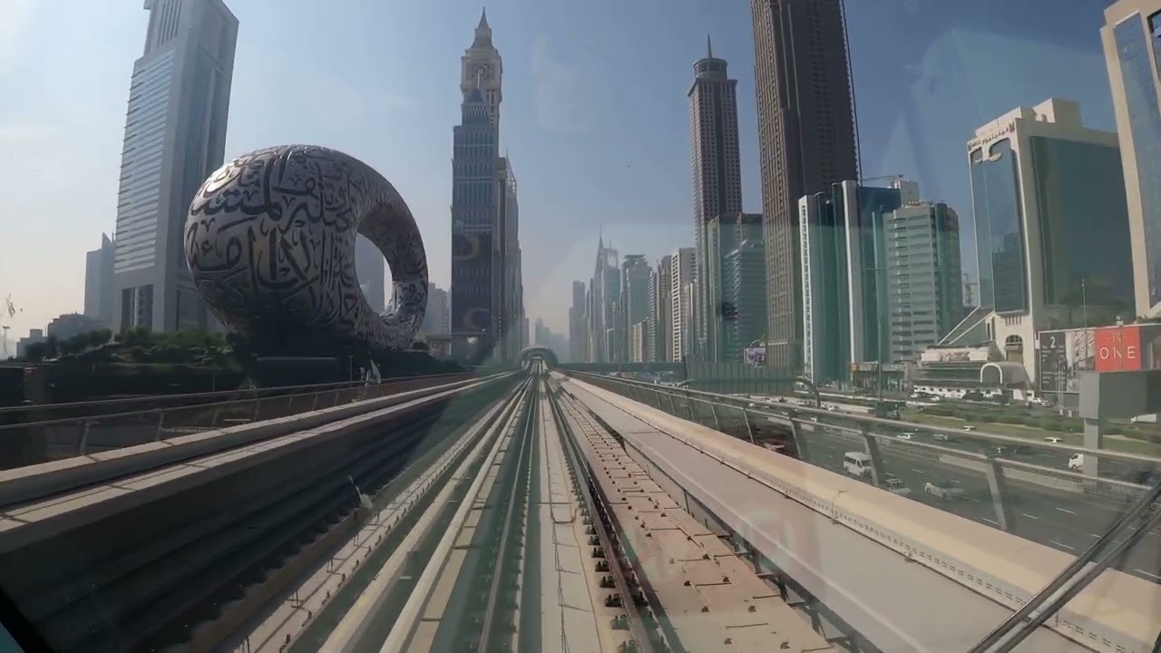 Dubai - Metro Ride (4K)