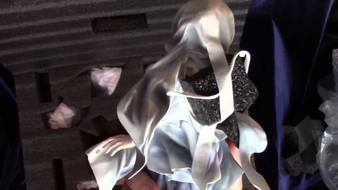 Распаковочка фигурки Nagisa Kaworu