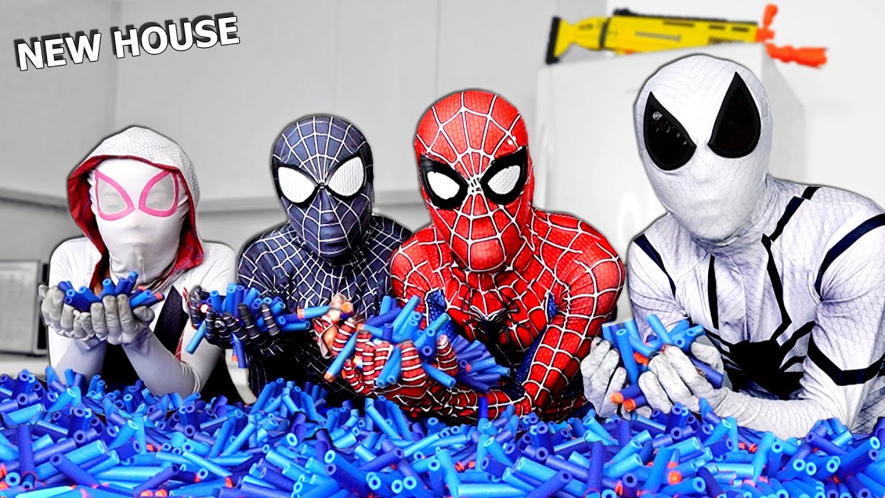 TEAM SPIDER-MAN vs SPIDER-GIRL in REAL LIFE || One Day At New House ( Live Action )