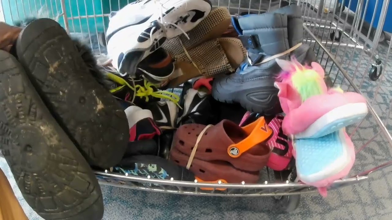 Thrifting Compilation picking for profit Goodwill