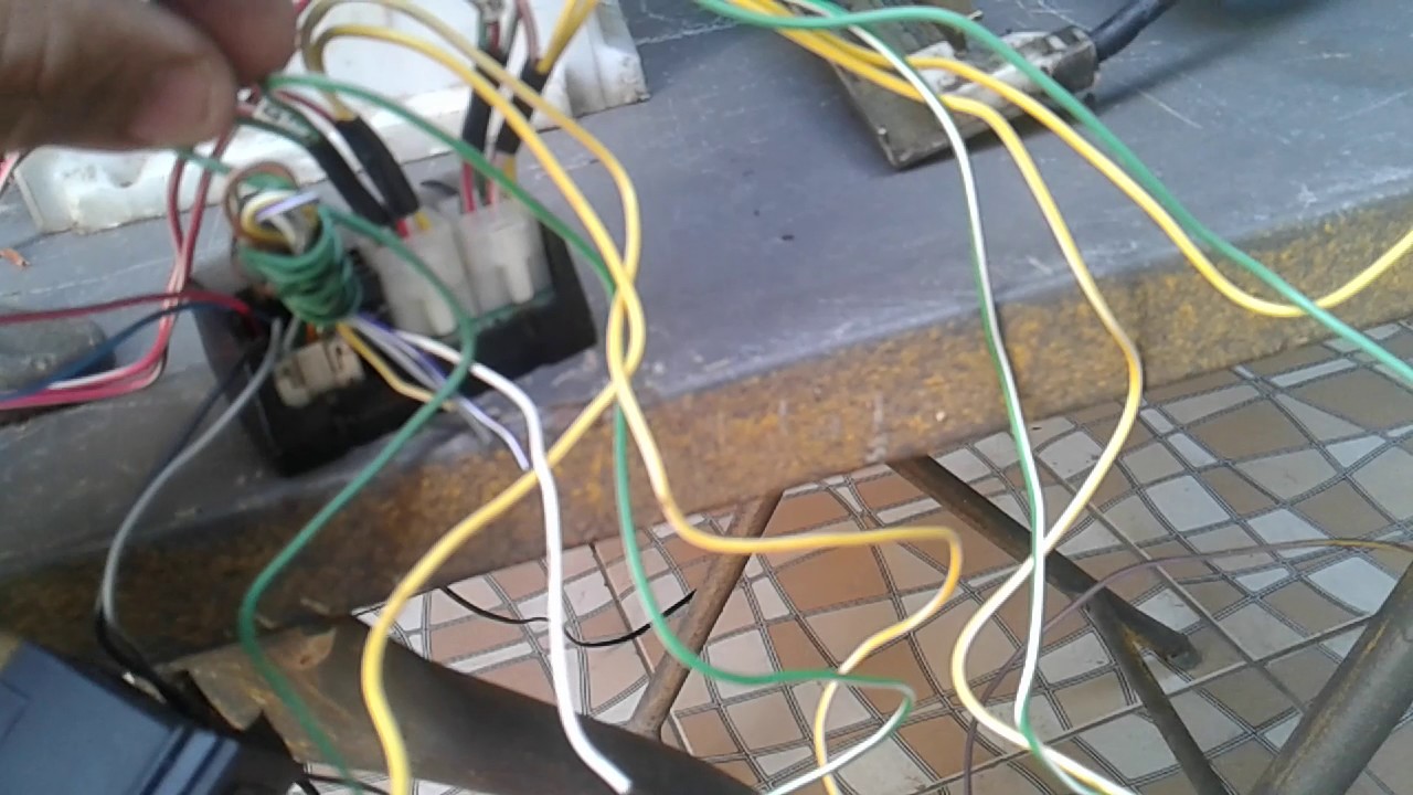 Instala&ccedil;&atilde;o do Pronnect 440 em 2 vidros el&eacute;tricos em bacada (2 parte)