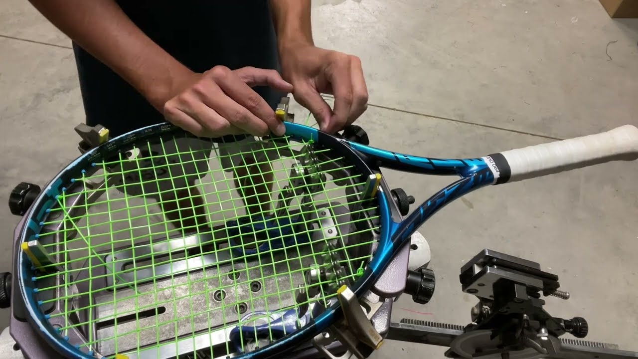 Stringing babolat pure drive from above