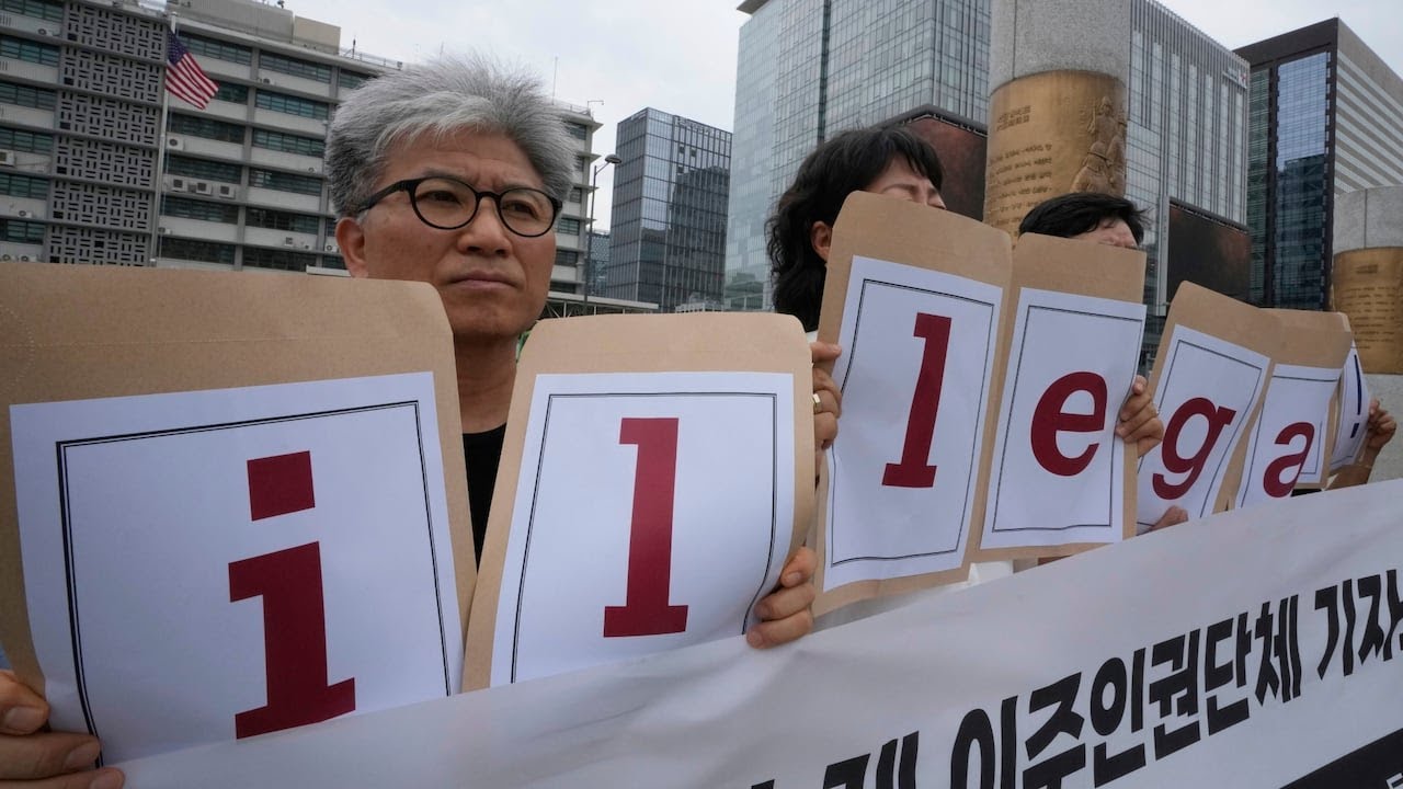 Charter plane lands in Atlanta to pick up South Korean workers detained in immigration raid