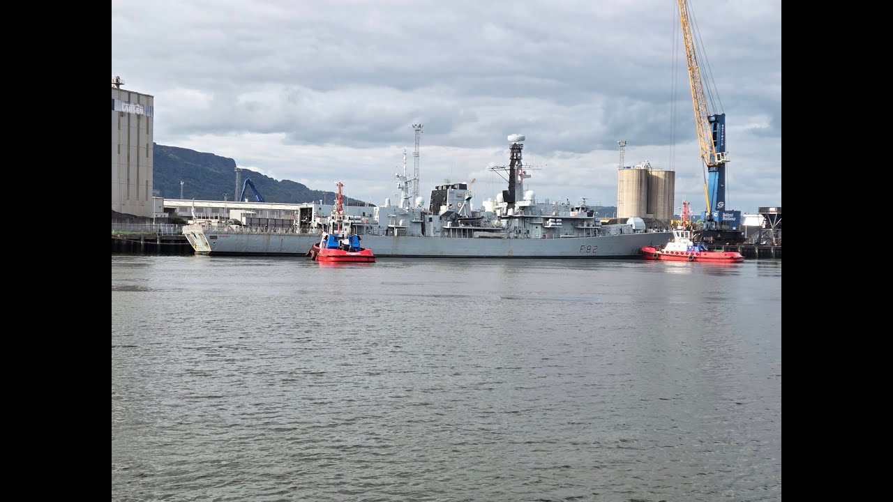 Stena Scotia , Stena Hibernia , Mare Gratia & HMS Somerset in Belfast. 22/9/25