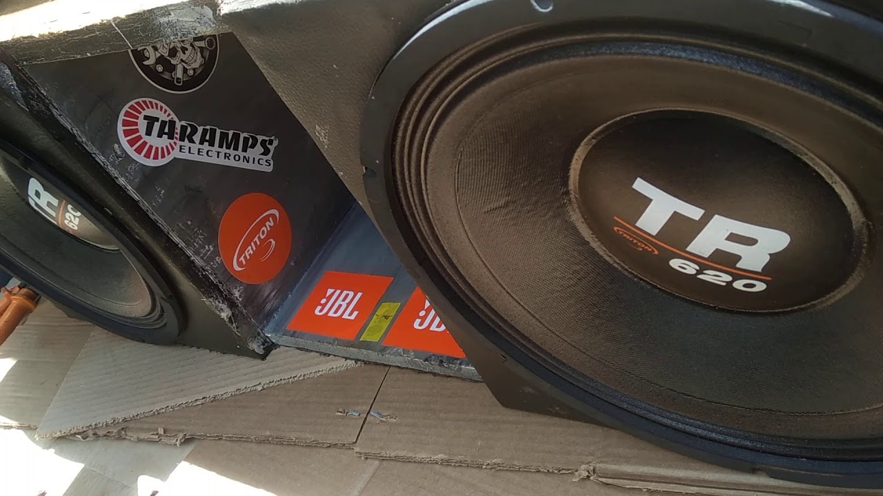 Triton TR620 tocando forte