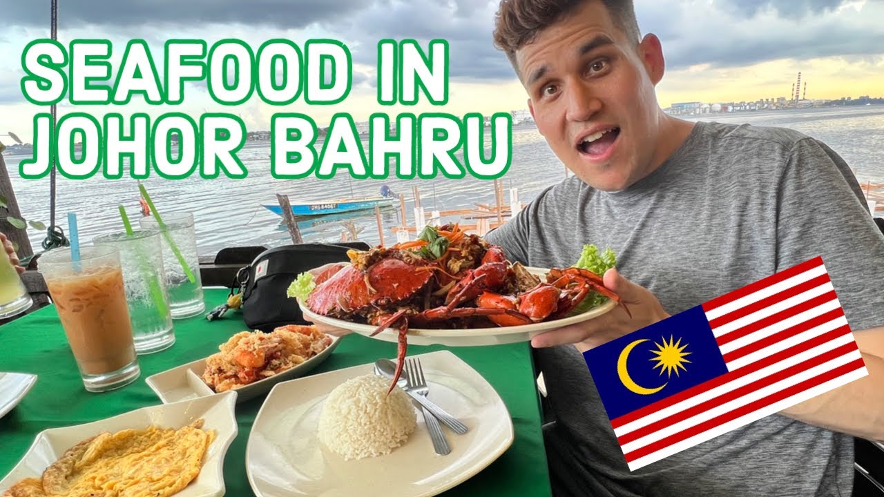 MALAYSIAN STYLE CHILI CRAB at Anjung Senibong Seafood (Johor Bahru, Malaysia)