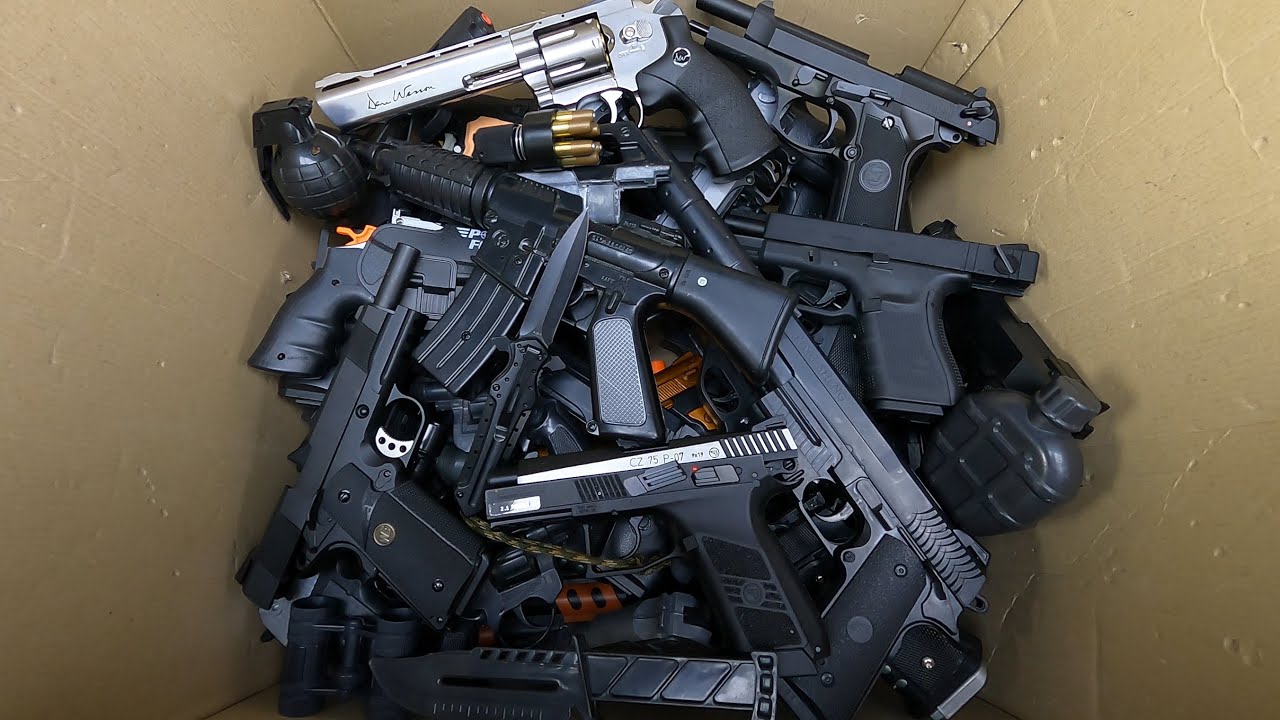 Air Gun Dan Wesson 6, CZ-75, Airsoft Beretta M-92 And Glock 23 Guns - Toy Guns - Equipment