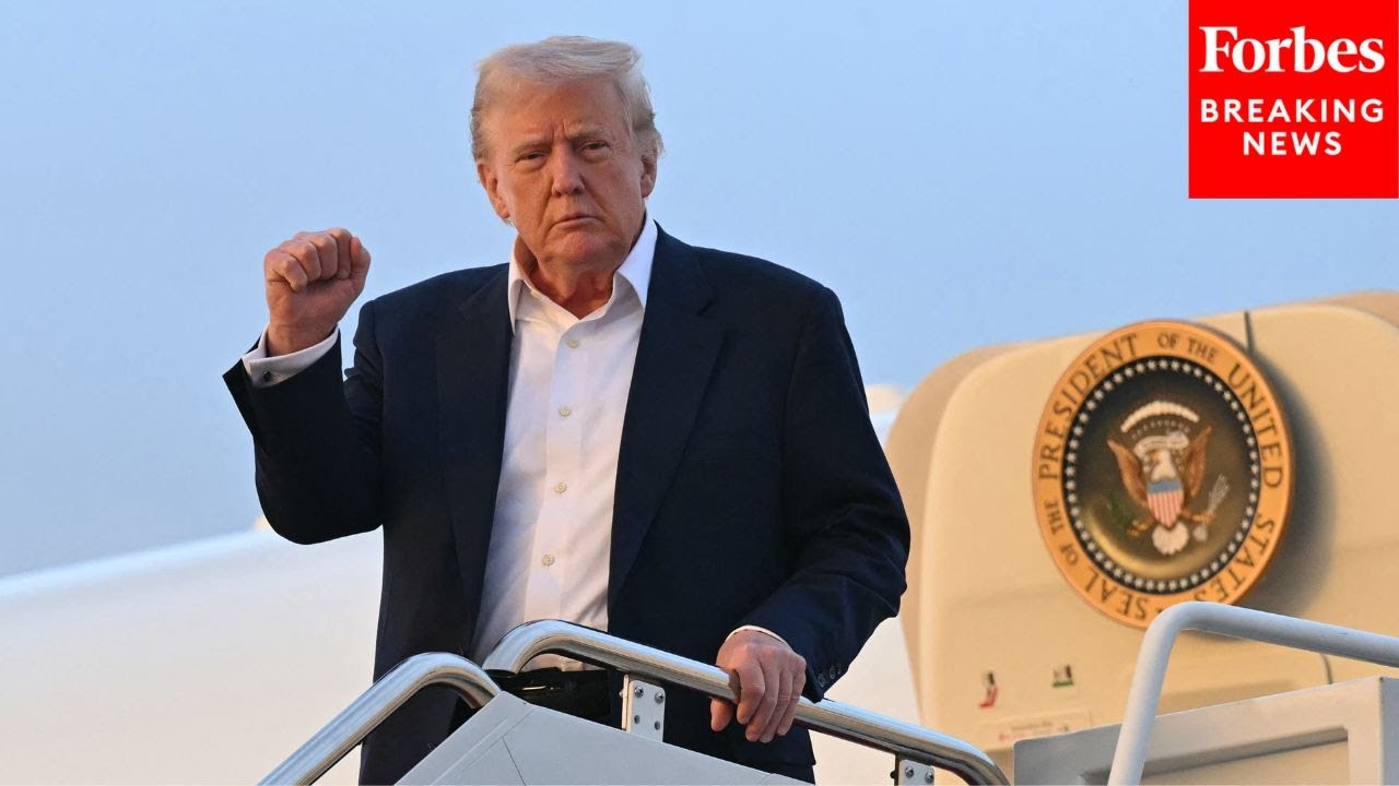 President Trump Departs Palm Beach, Florida For Joint Base Andrews