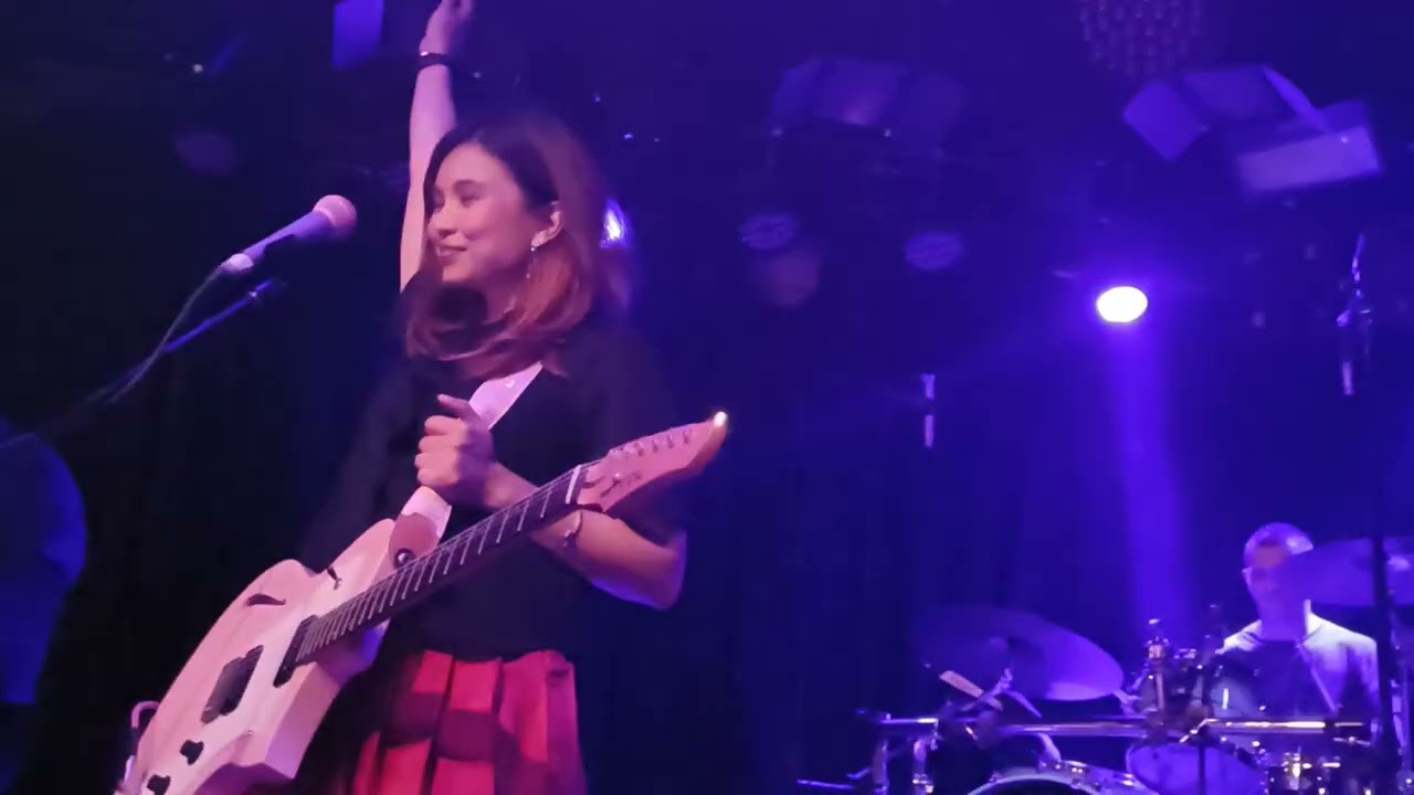Moonstar88 - Torete (live from 19 East)