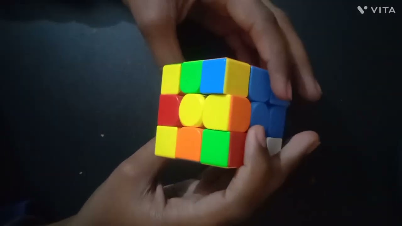 Solving a rubick's cube without doing rotating challenge part 1 