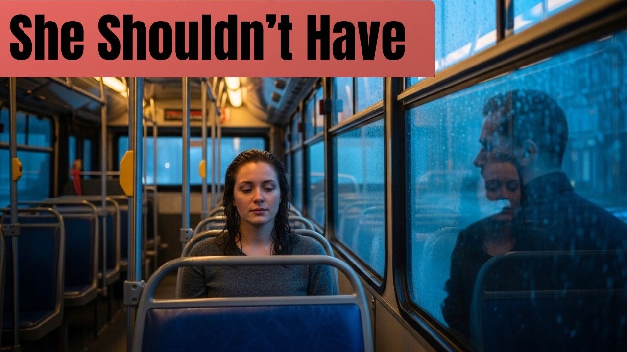 She Spoke to a Stranger on the Bus — What Happened Next Was Unbelievable