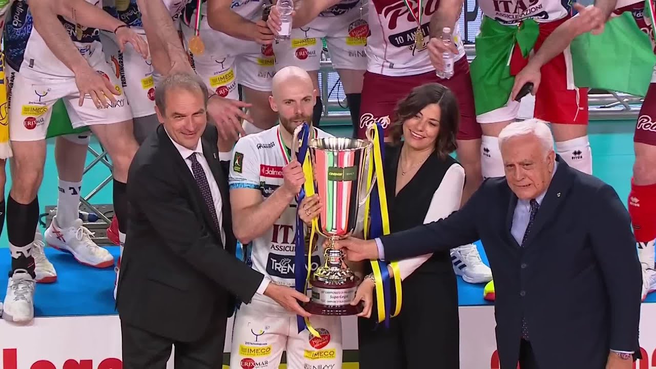 La premiazione dell'Itas Trentino campione d'Italia 24/25