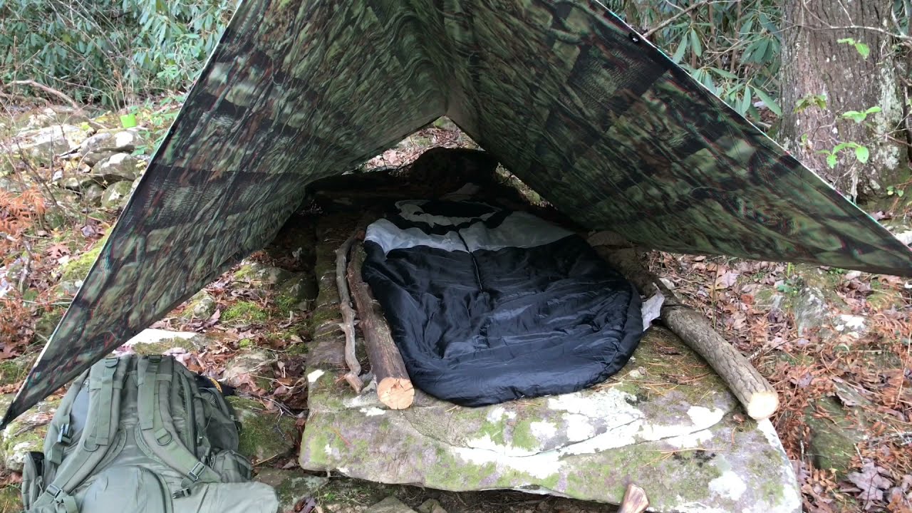 Bushcraft Camp and Cook, Solo Overnight under Tarp Shelter by the Creek